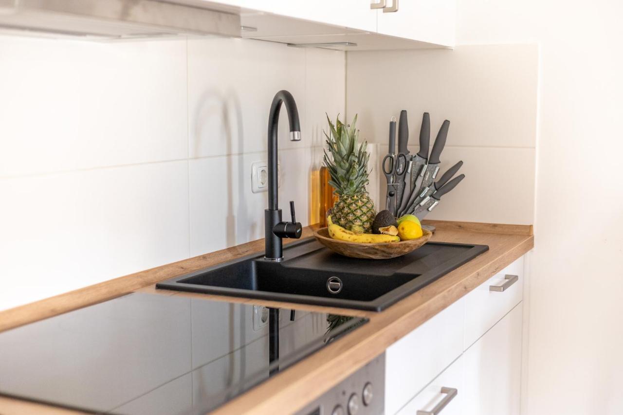 דירות פירנה *Neu* 2 Zi, Offene Kueche, Balkon מראה חיצוני תמונה